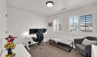 915 W MCKENNA, Bluffdale, UT 84065