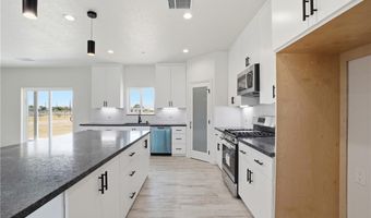 22819 Little Beaver Rd, Apple Valley, CA 92308