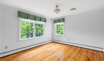 61 Kimberly Ln, Cranston, RI 02921