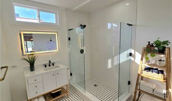 2022 W 75th St, Los Angeles, CA 90047