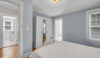 31 Wiley St, Bangor, ME 04401