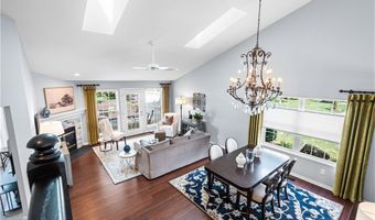 2800 Hartford Ln, Akron, OH 44312