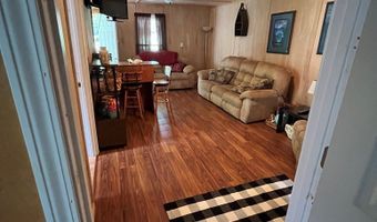 55 Minnow Ln, Alderson, WV 24901