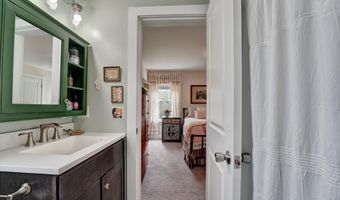 165 Breezy Way, Barrington, NH 03825