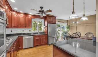 29 Pheasant Dr, Bayville, NJ 08721