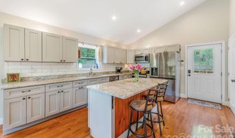 274 Poverty Branch Rd 2, Barnardsville, NC 28709
