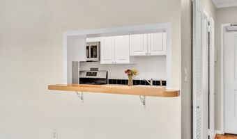 8 Whittier Place 4J, Boston, MA 02114