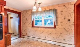 1187 Sandridge Rd, Alden, NY 14004