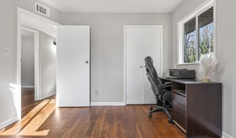 140 Merlin Dr, Athens, GA 30606