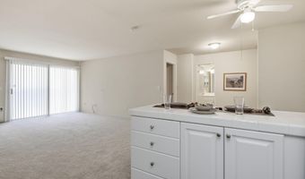 6955 Alvarado Rd 36, San Diego, CA 92120