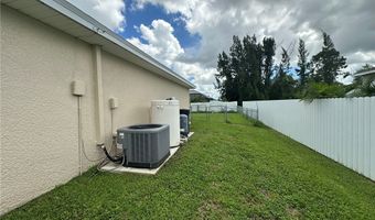 122 NW 15th Ter, Cape Coral, FL 33993