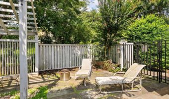 4929 JAMESTOWN Rd, Bethesda, MD 20816
