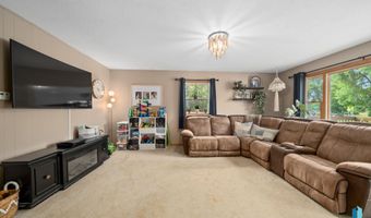 611 E 3Rd St St, Bridgewater, SD 57319