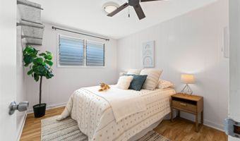 98-822 Kaamilo St, Aiea, HI 96701