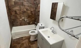 32 E BROWNING Rd #2, Bellmawr, NJ 08031