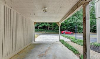 6221 Willow Run Rd, Peachtree Corners, GA 30092