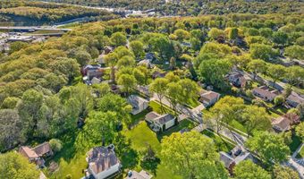 650 BUTTERFIELD Dr, Algonquin, IL 60102