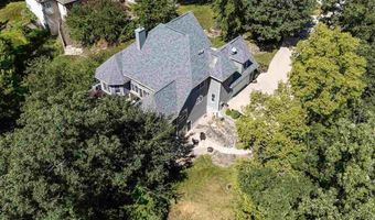 1000 133rd Dr, Amana, IA 52203