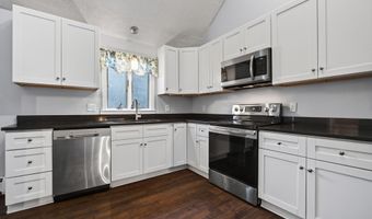 212 Cabin Rd, Colchester, CT 06415
