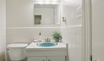 6308 LENOX Rd, Bethesda, MD 20817