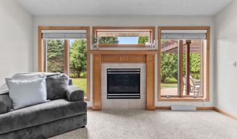 993 S CROCUS Ln, Appleton, WI 54914
