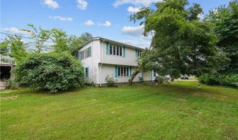 403 Commonwealth Ave, Warwick, RI 02886