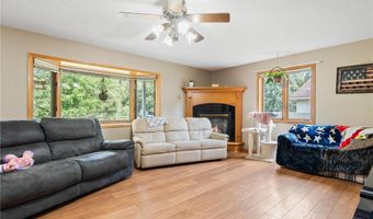 901 Geneva Dr, Alexandria, MN 56308