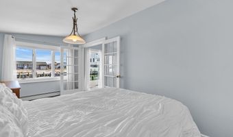 209 Fernwood Dr, Bayville, NJ 08721