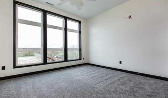 120 NE Twin Steeples Unit 208, Dyersville, IA 52040