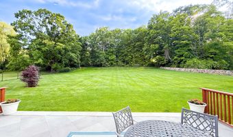 14 E Gate Rd, Danbury, CT 06811
