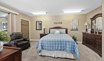 9865 Edgelake Dr, La Mesa, CA 91941