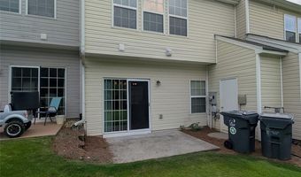 1010 Prestwyck Ct, Alpharetta, GA 30004