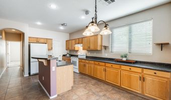 10322 W ROANOKE Ave, Avondale, AZ 85392