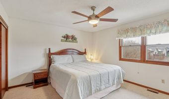 1505 S 14th St, Adel, IA 50003