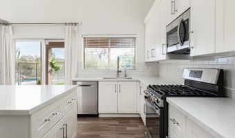 33454 N SYMER Dr, Cave Creek, AZ 85331