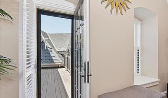 1000 Chapel View Blvd 306, Cranston, RI 02920