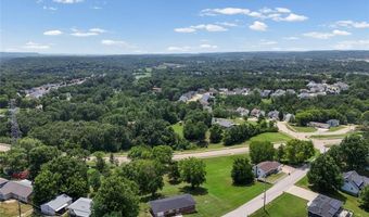 2571 Willow Dr, Arnold, MO 63010