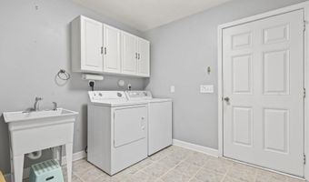 125 Gavin Hill Ct, Aynor, SC 29511