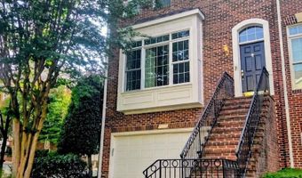 2229 OAK Ct N, Arlington, VA 22209