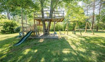 664 Monroe Ave, Angola, NY 14006