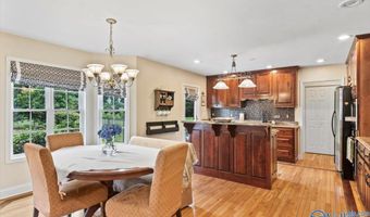 135 Villa Grande, Albertville, AL 35950