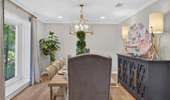 819 E UNIVERSITY Dr, Auburn, AL 36830