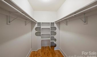 2900 N Myers St, Charlotte, NC 28205