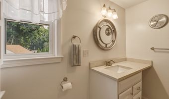 106 Academy St, Bristol, CT 06010