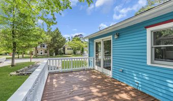 19 Center St, Barnegat, NJ 08005