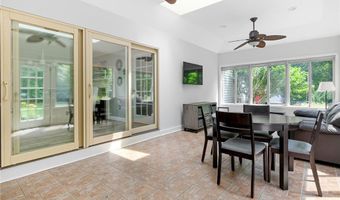 20 Beechwood Dr, Cranston, RI 02921