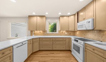 3316 N OHIO St N, Arlington, VA 22207