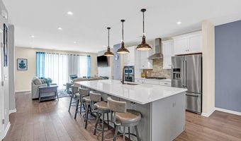 1904 Evans Ln, Middletown, NJ 07748