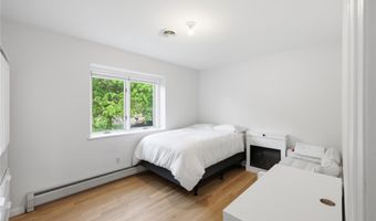 3 Larissa Ct, Airmont, NY 10952