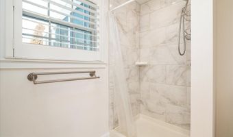 100 CARROLL Dr, Annapolis, MD 21403